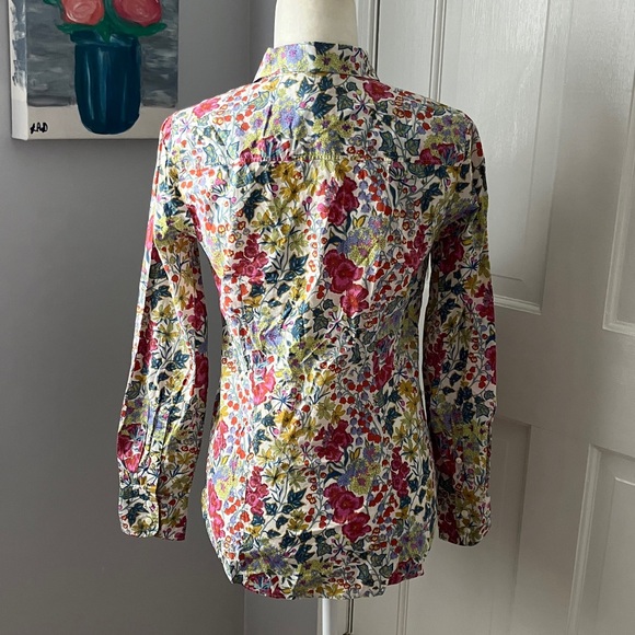 J.Crew x Liberty of London beautiful floral cotton long sleeve blouse EUC 4 - Picture 3 of 10